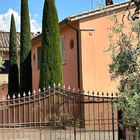 Il Nespolo * Pontedera